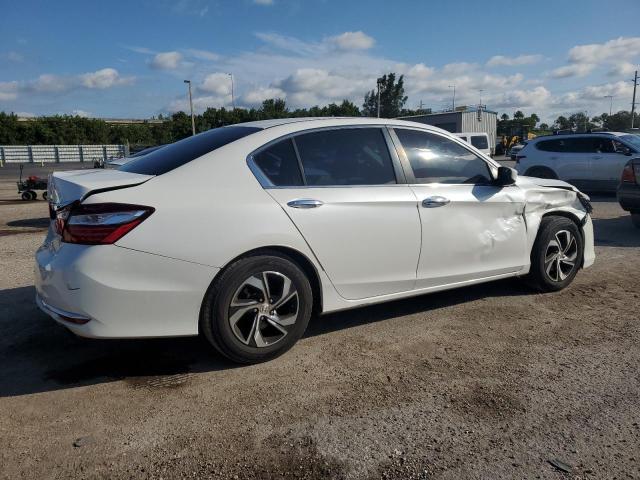 Photo 2 VIN: 1HGCR2F38HA171909 - HONDA ACCORD 