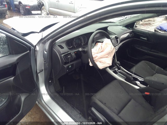 Photo 4 VIN: 1HGCR2F38HA208067 - HONDA ACCORD SEDAN 