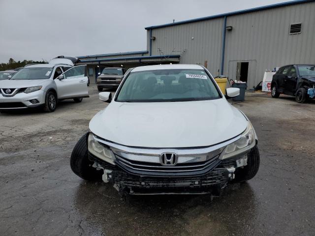 Photo 4 VIN: 1HGCR2F38HA220235 - HONDA ACCORD LX 