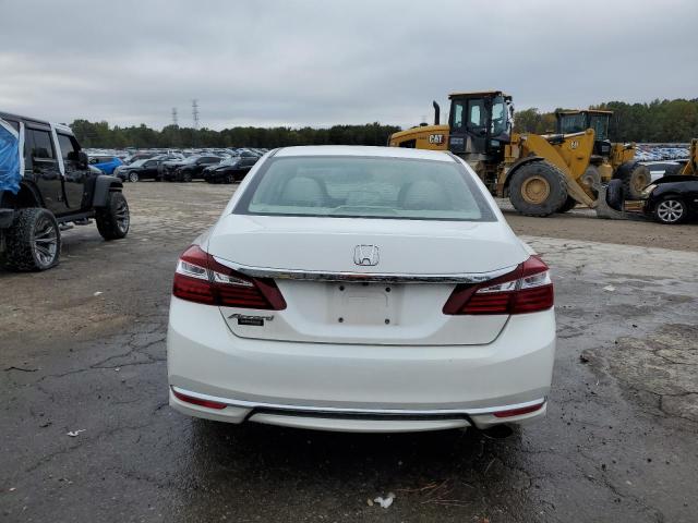 Photo 5 VIN: 1HGCR2F38HA220235 - HONDA ACCORD LX 