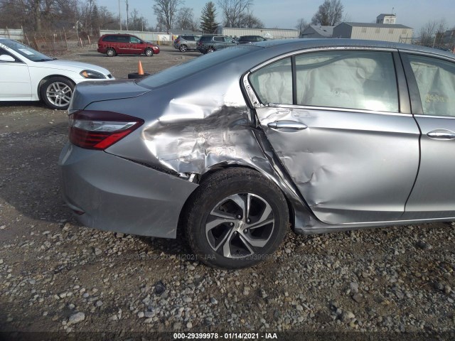 Photo 5 VIN: 1HGCR2F38HA240923 - HONDA ACCORD SEDAN 