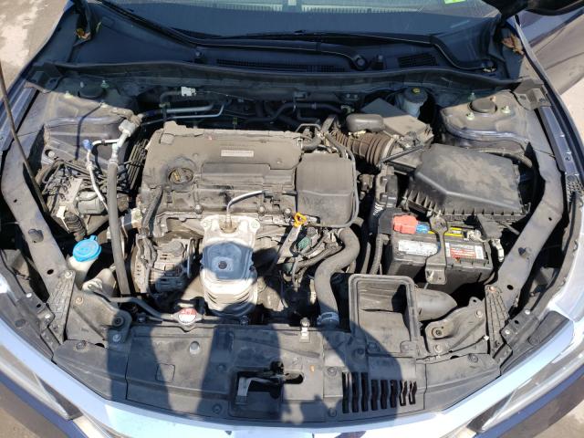 Photo 6 VIN: 1HGCR2F38HA284596 - HONDA ACCORD LX 