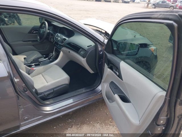 Photo 4 VIN: 1HGCR2F38HA287515 - HONDA ACCORD 