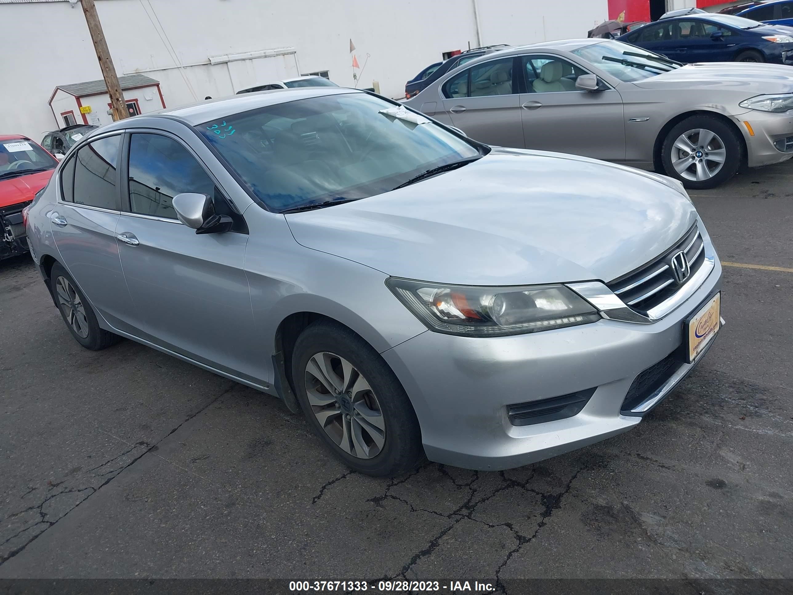 Photo 0 VIN: 1HGCR2F39DA058898 - HONDA ACCORD 