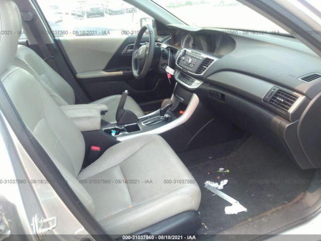 Photo 4 VIN: 1HGCR2F39DA061784 - HONDA ACCORD 