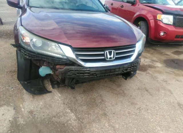 Photo 5 VIN: 1HGCR2F39DA112555 - HONDA ACCORD SDN 