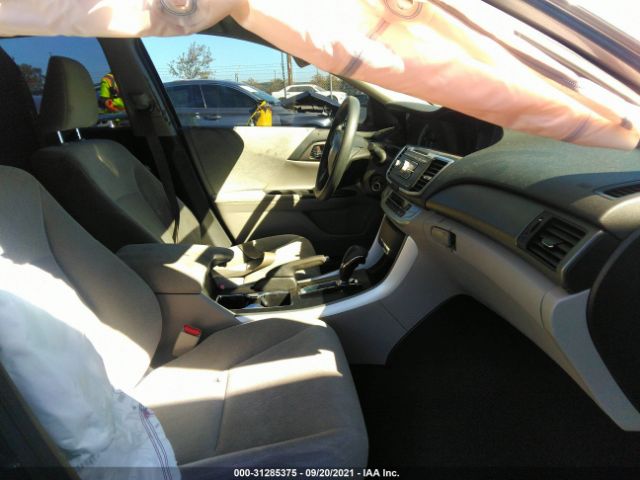 Photo 4 VIN: 1HGCR2F39DA130103 - HONDA ACCORD SDN 