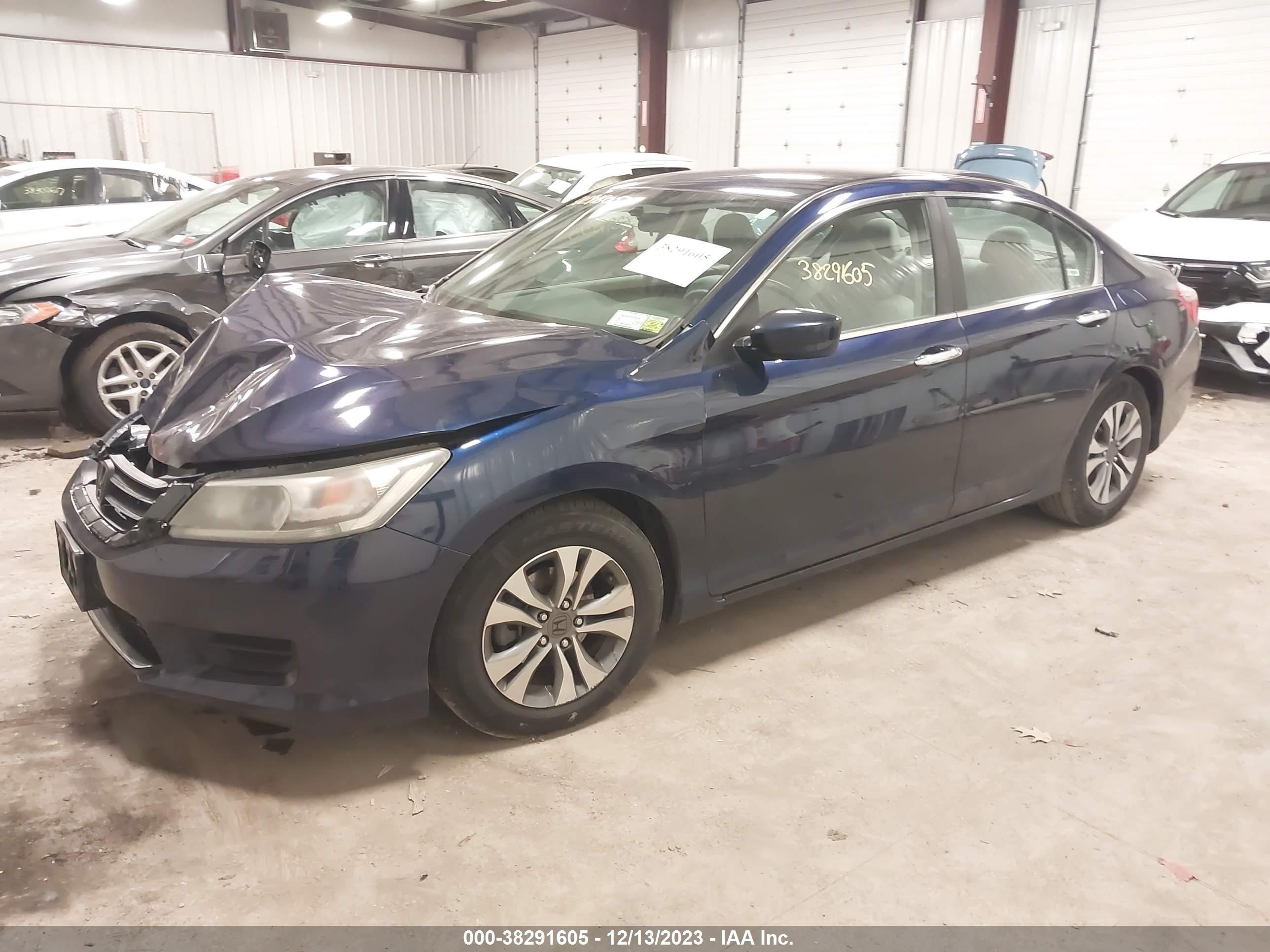 Photo 1 VIN: 1HGCR2F39DA143109 - HONDA ACCORD 