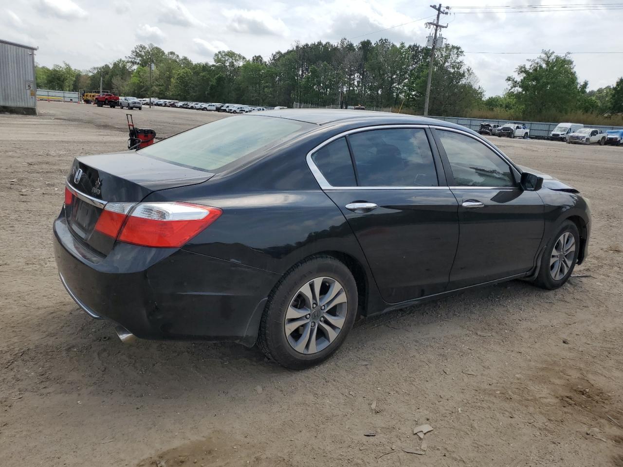 Photo 2 VIN: 1HGCR2F39DA190124 - HONDA ACCORD 