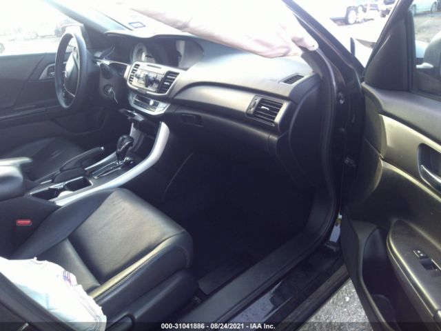 Photo 4 VIN: 1HGCR2F39DA202319 - HONDA ACCORD SDN 