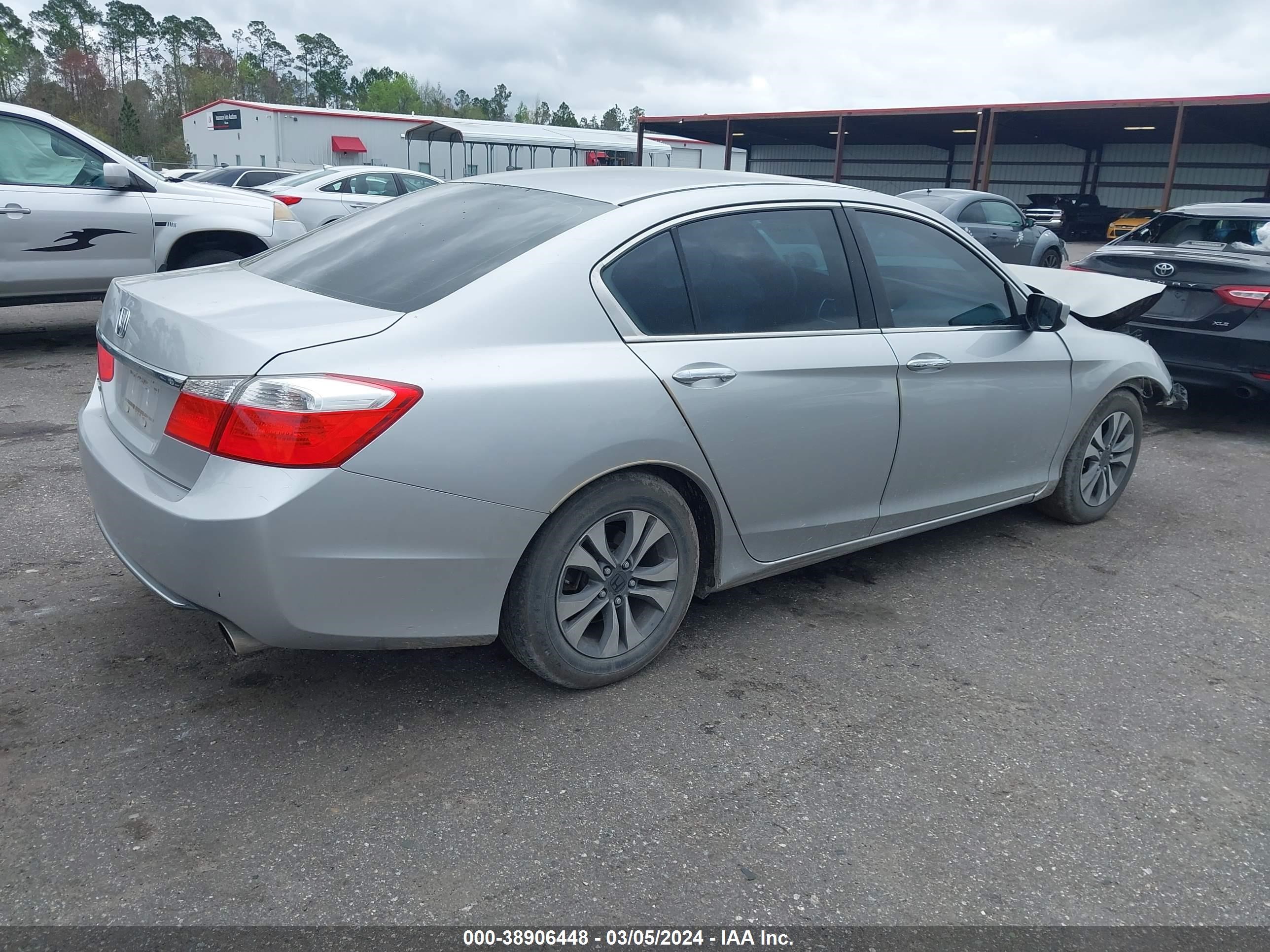 Photo 3 VIN: 1HGCR2F39DA253884 - HONDA ACCORD 