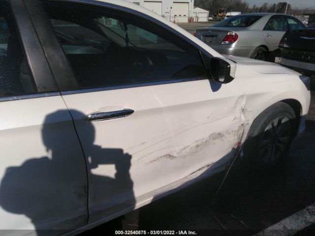 Photo 5 VIN: 1HGCR2F39EA055677 - HONDA ACCORD SEDAN 