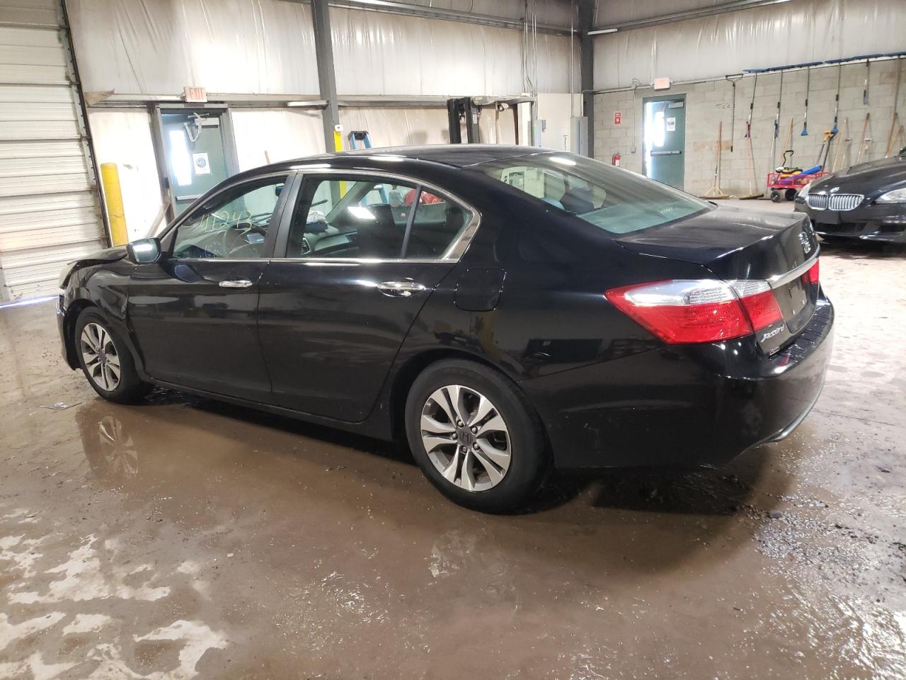 Photo 1 VIN: 1HGCR2F39EA071703 - HONDA ACCORD 