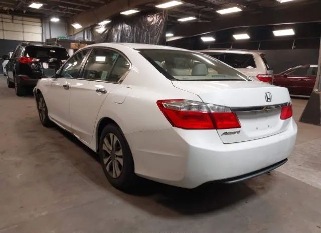 Photo 2 VIN: 1HGCR2F39EA176354 - HONDA ACCORD SEDAN 