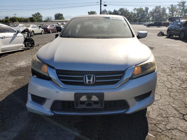 Photo 4 VIN: 1HGCR2F39FA018601 - HONDA ACCORD LX 