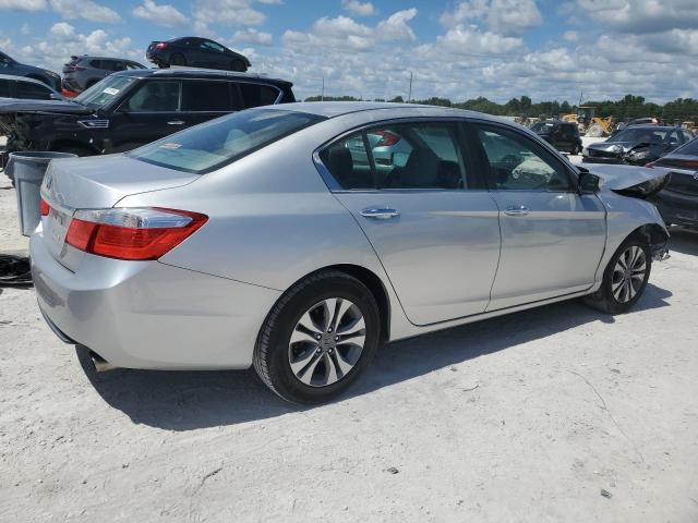 Photo 2 VIN: 1HGCR2F39FA022423 - HONDA ACCORD LX 