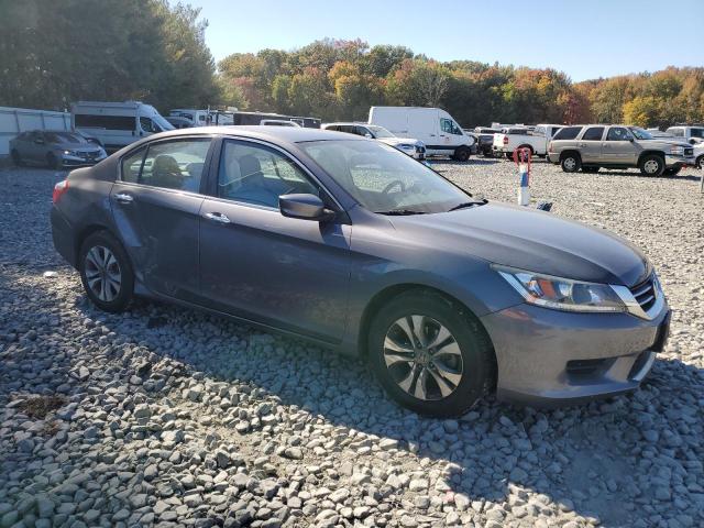 Photo 3 VIN: 1HGCR2F39FA031042 - HONDA ACCORD LX 