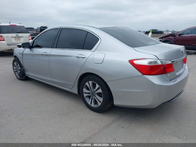 Photo 2 VIN: 1HGCR2F39FA063084 - HONDA ACCORD 