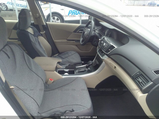 Photo 4 VIN: 1HGCR2F39FA099132 - HONDA ACCORD SEDAN 