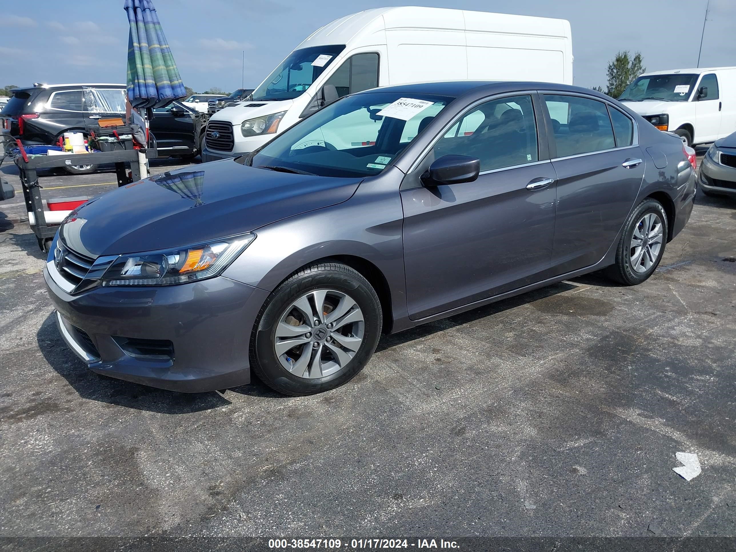 Photo 1 VIN: 1HGCR2F39FA106726 - HONDA ACCORD 