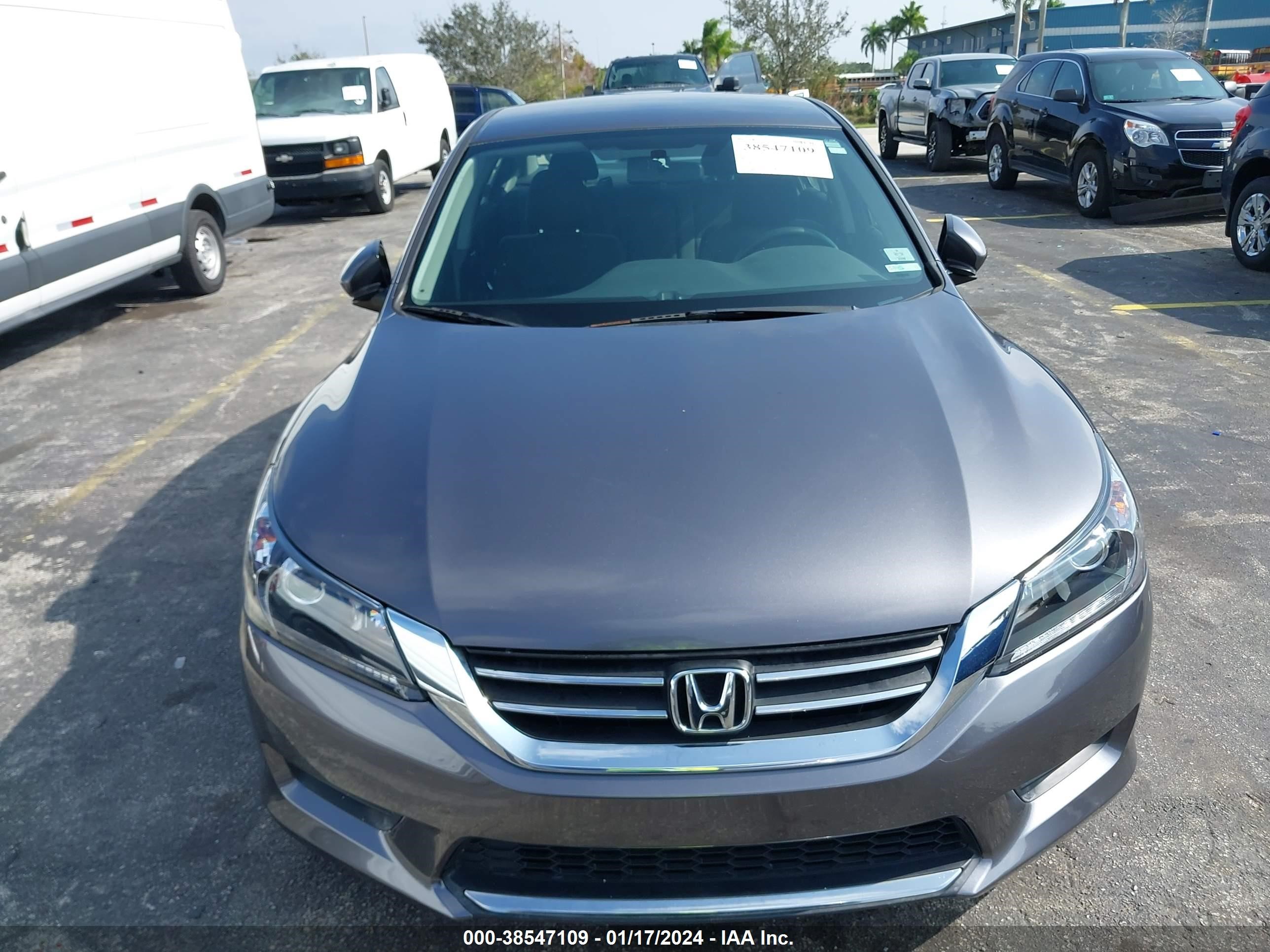 Photo 5 VIN: 1HGCR2F39FA106726 - HONDA ACCORD 