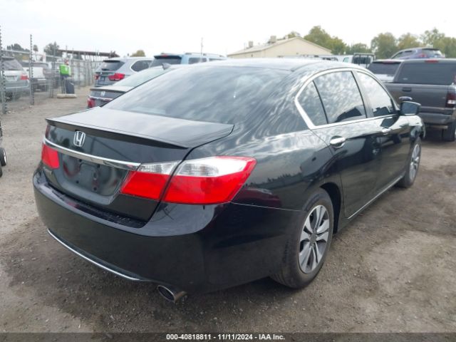 Photo 3 VIN: 1HGCR2F39FA132761 - HONDA ACCORD 