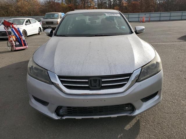 Photo 4 VIN: 1HGCR2F39FA138429 - HONDA ACCORD LX 