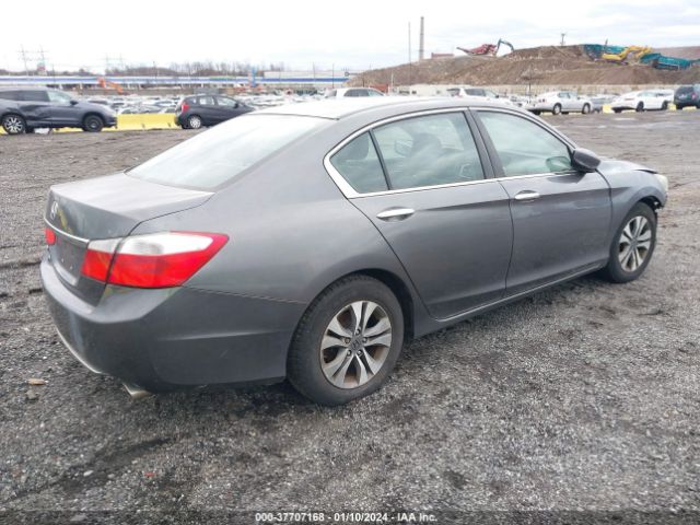 Photo 3 VIN: 1HGCR2F39FA147101 - HONDA ACCORD 