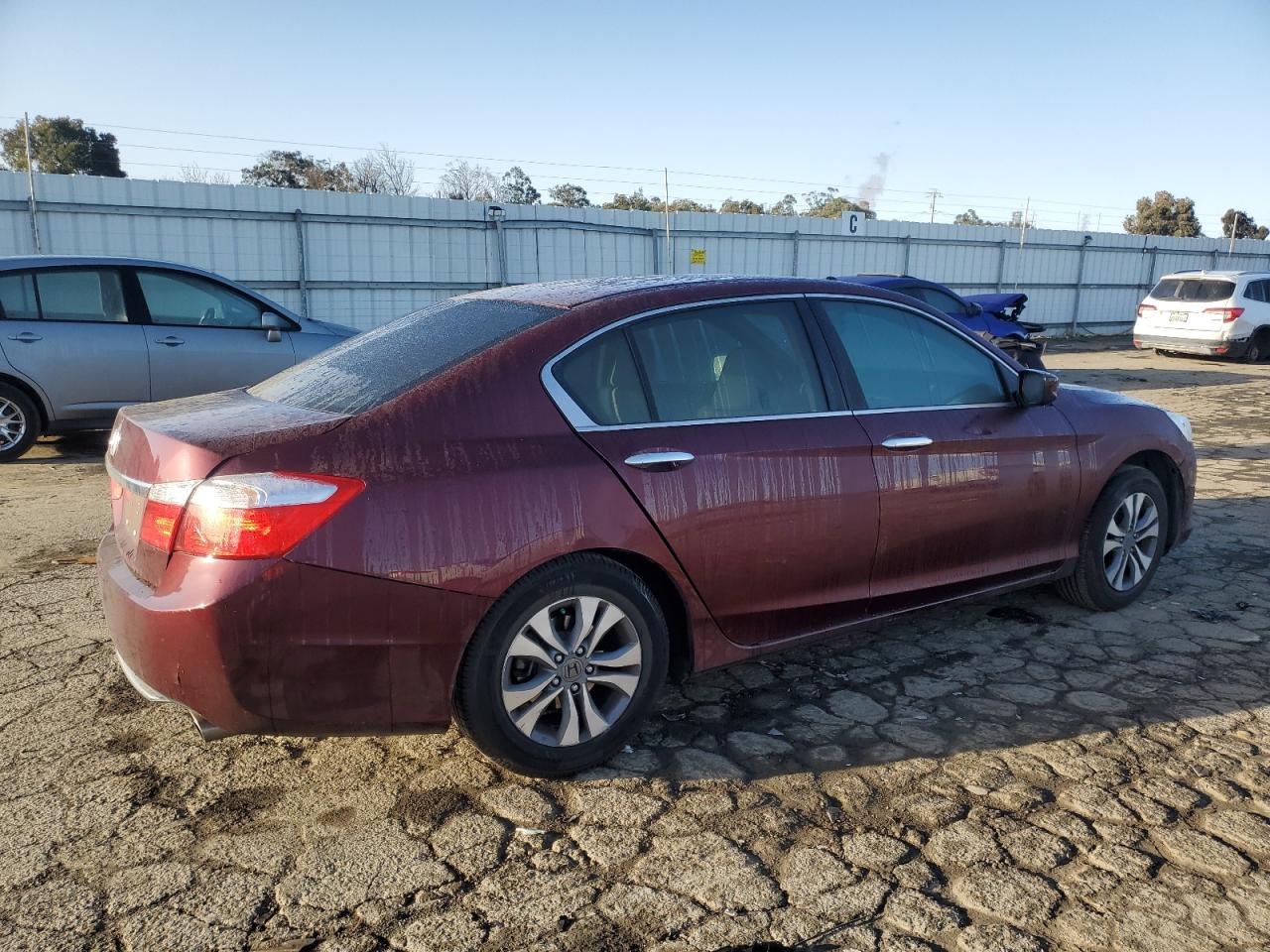 Photo 2 VIN: 1HGCR2F39FA215848 - HONDA ACCORD 