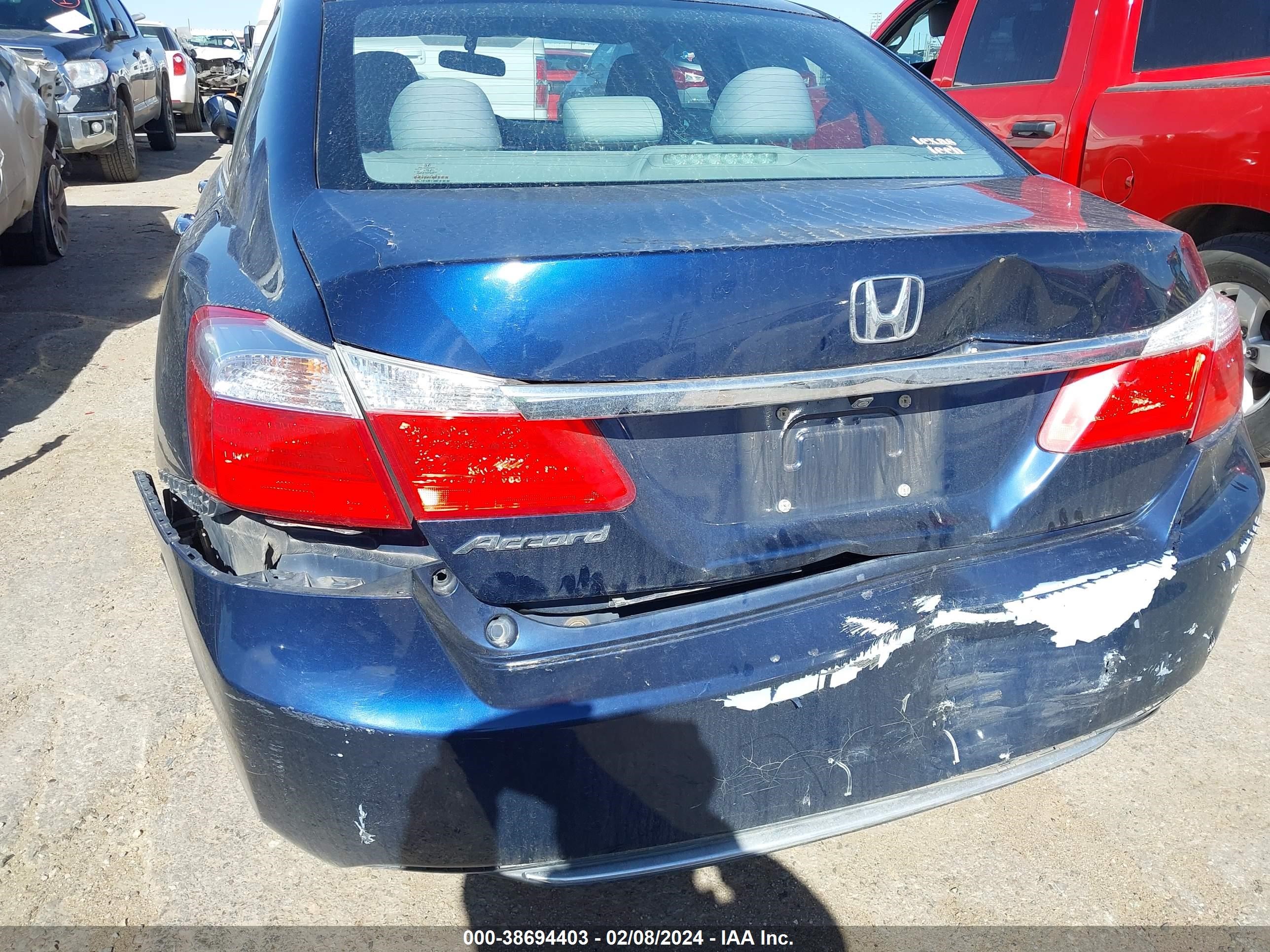 Photo 5 VIN: 1HGCR2F39FA246355 - HONDA ACCORD 