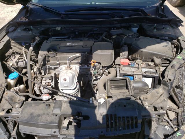 Photo 6 VIN: 1HGCR2F39FA250843 - HONDA ACCORD LX 