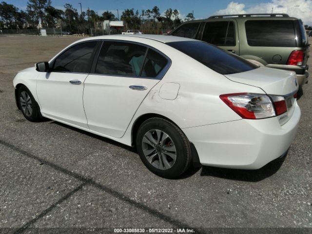 Photo 2 VIN: 1HGCR2F39FA273670 - HONDA ACCORD SEDAN 