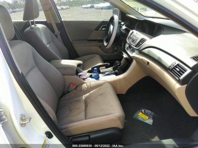 Photo 4 VIN: 1HGCR2F39FA273670 - HONDA ACCORD SEDAN 