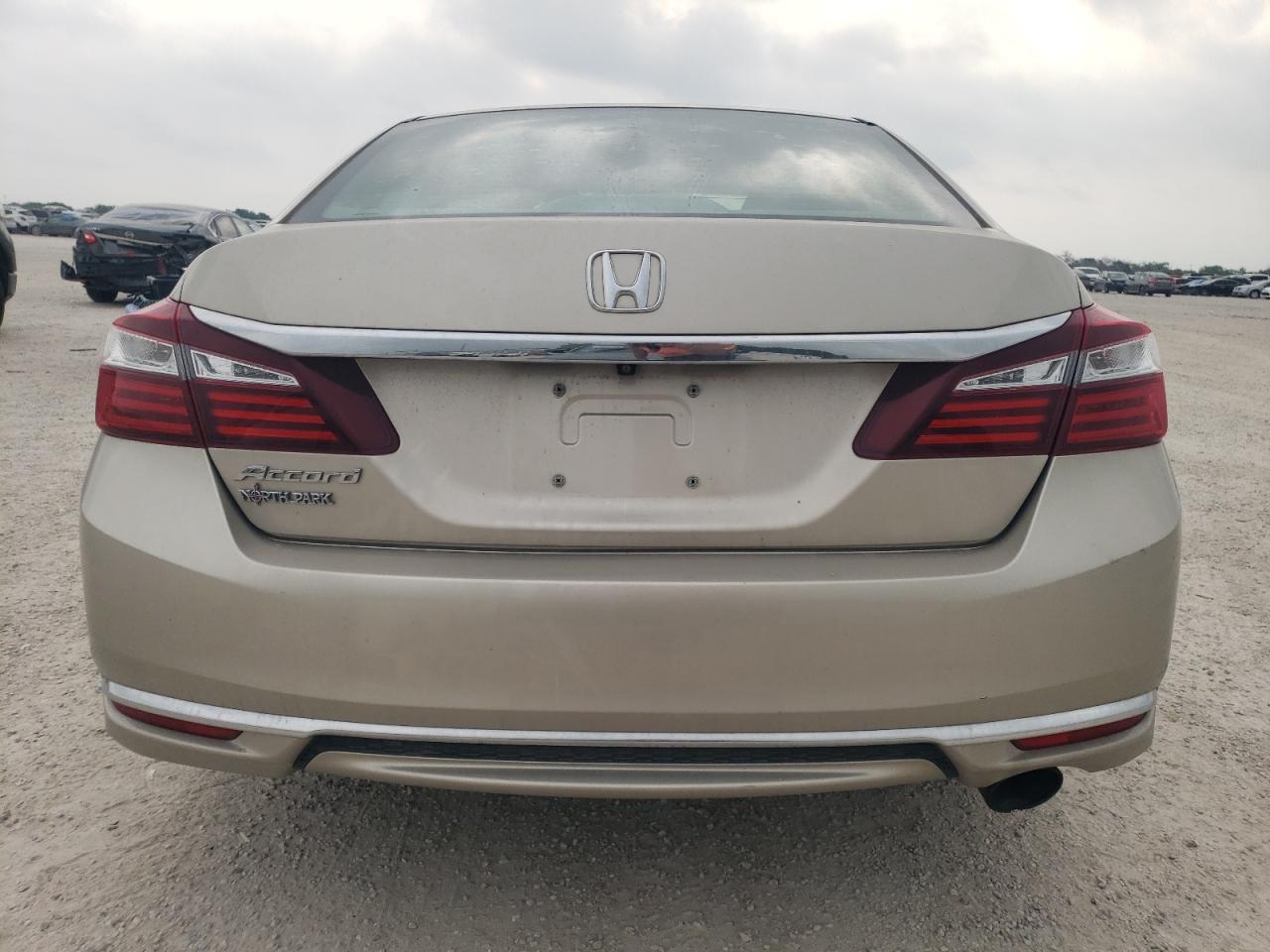 Photo 5 VIN: 1HGCR2F39GA023007 - HONDA ACCORD 