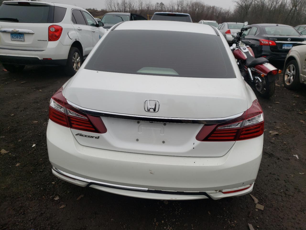 Photo 5 VIN: 1HGCR2F39GA120725 - HONDA ACCORD 