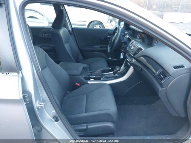 Photo 4 VIN: 1HGCR2F39GA183971 - HONDA ACCORD 