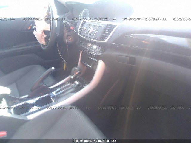 Photo 4 VIN: 1HGCR2F39GA222025 - HONDA ACCORD SEDAN 