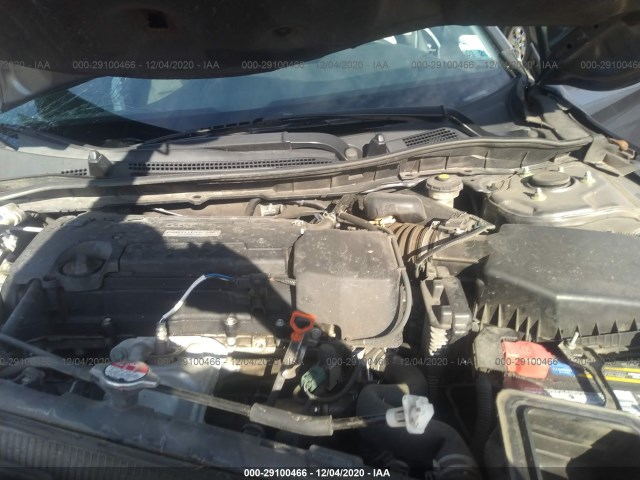 Photo 9 VIN: 1HGCR2F39GA222025 - HONDA ACCORD SEDAN 