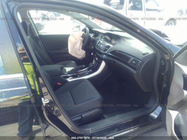 Photo 4 VIN: 1HGCR2F39HA021761 - HONDA ACCORD SEDAN 