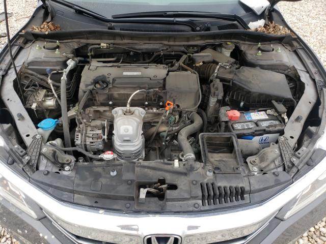 Photo 6 VIN: 1HGCR2F39HA052881 - HONDA ACCORD LX 