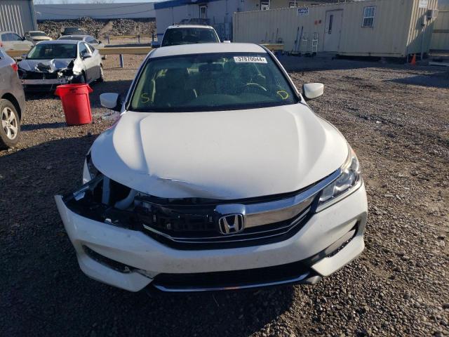 Photo 4 VIN: 1HGCR2F39HA058180 - HONDA ACCORD 