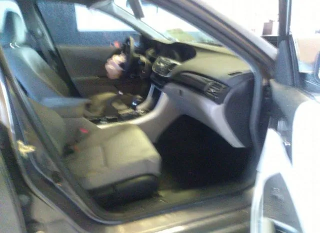 Photo 4 VIN: 1HGCR2F39HA059121 - HONDA ACCORD SEDAN 