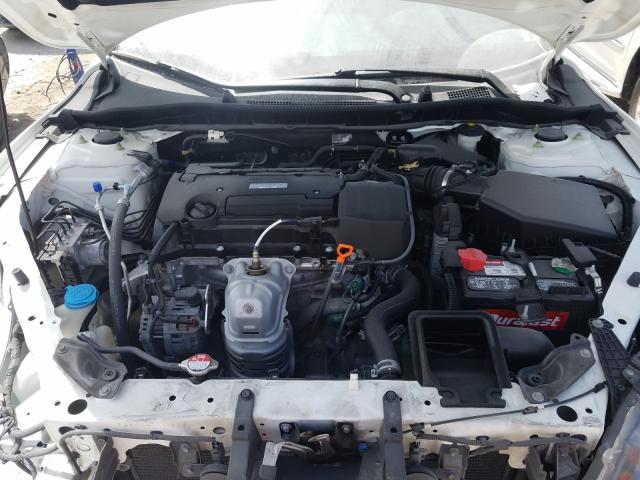 Photo 6 VIN: 1HGCR2F39HA090692 - HONDA ACCORD LX 