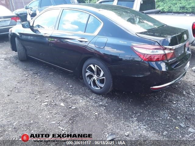 Photo 2 VIN: 1HGCR2F39HA117079 - HONDA ACCORD SEDAN 