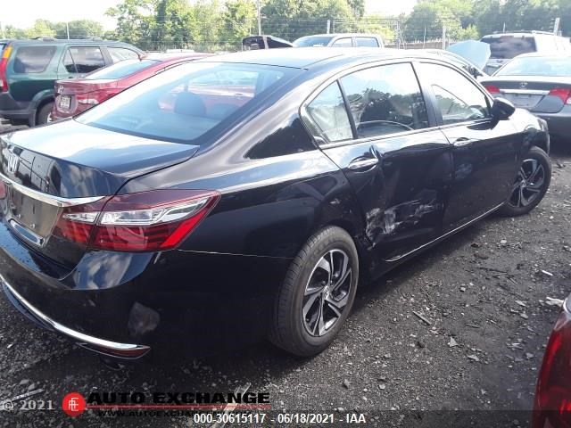 Photo 3 VIN: 1HGCR2F39HA117079 - HONDA ACCORD SEDAN 