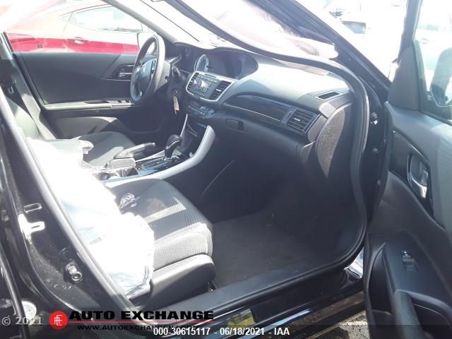 Photo 4 VIN: 1HGCR2F39HA117079 - HONDA ACCORD SEDAN 