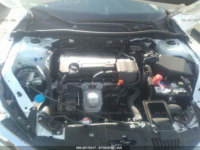 Photo 9 VIN: 1HGCR2F39HA128051 - HONDA ACCORD SEDAN 