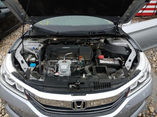 Photo 6 VIN: 1HGCR2F39HA138157 - HONDA ACCORD LX 