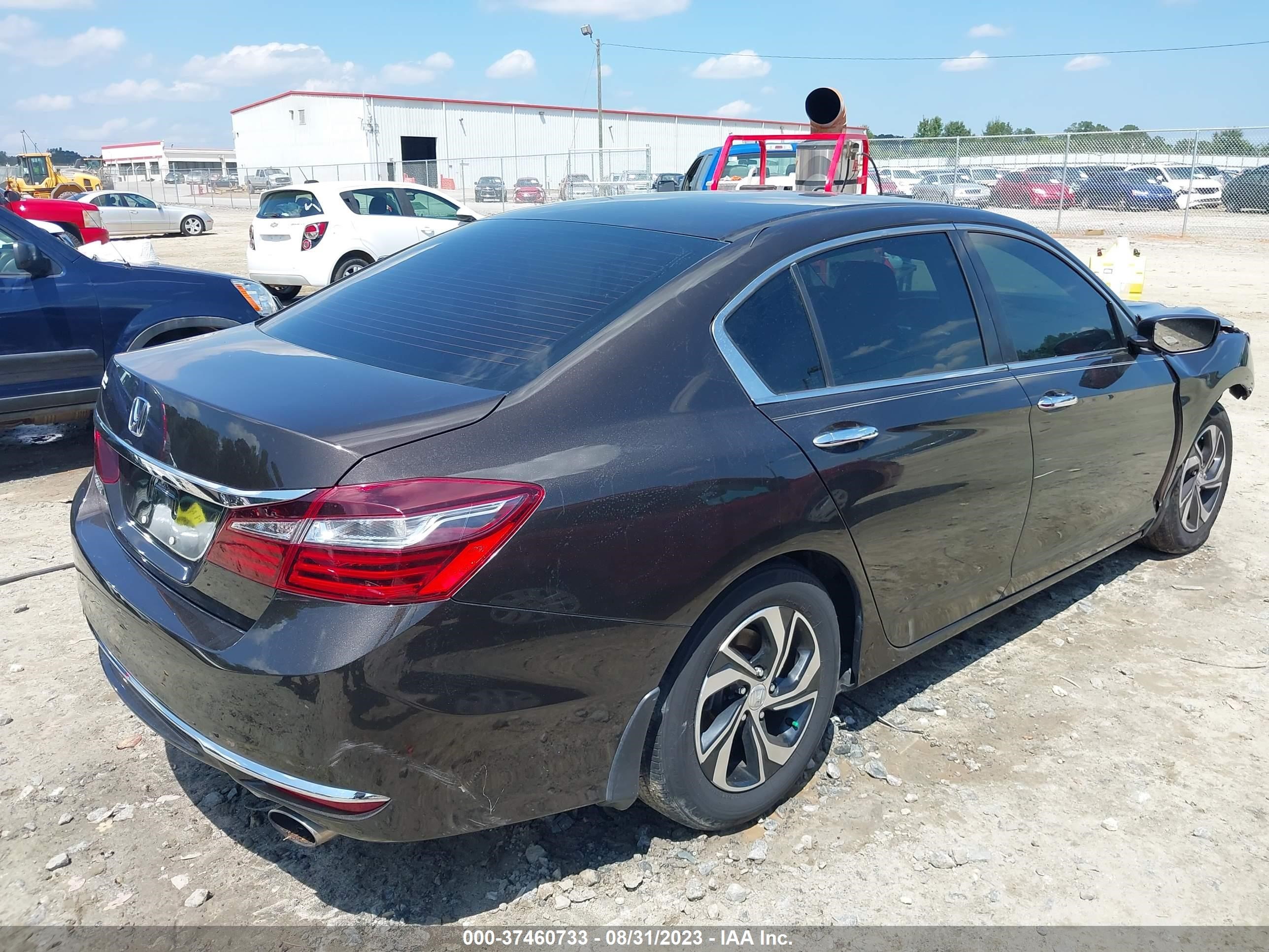 Photo 3 VIN: 1HGCR2F39HA203072 - HONDA ACCORD 