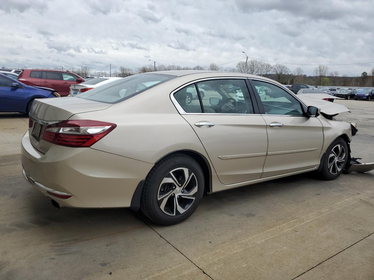 Photo 2 VIN: 1HGCR2F39HA211267 - HONDA ACCORD 